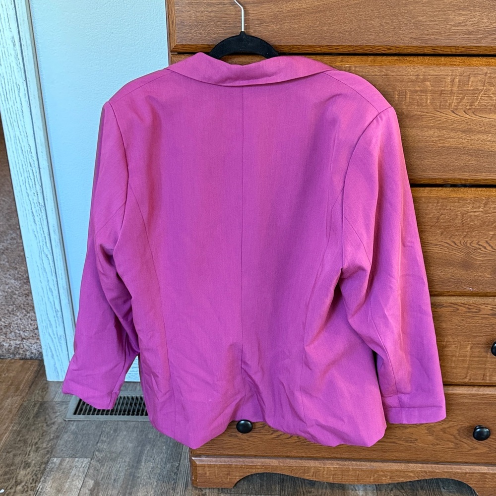 Pink Blazer - Picture 3 of 3